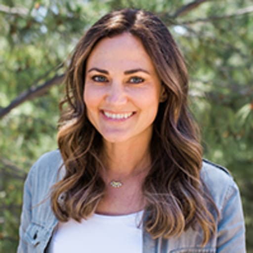 Alissa McCawley Headshot